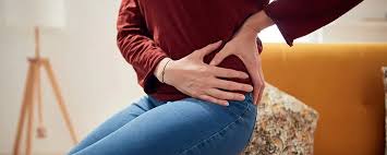 How To Choose the Right Hip Pain Specialist for Your Needs