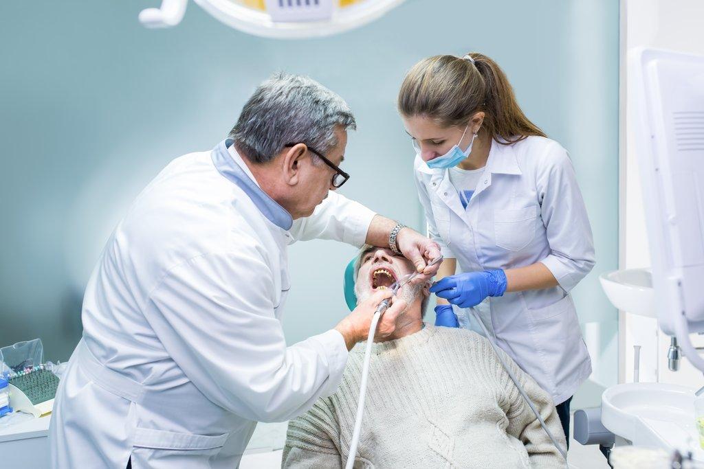 What You Should Know About After-hour Emergency Dental Care