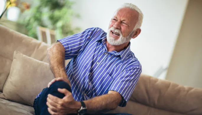 When to See a Pain Specialist for Chronic Discomfort